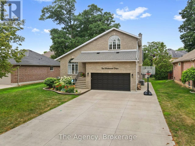 10 Westwood Drive, Port Colborne (sugarloaf)