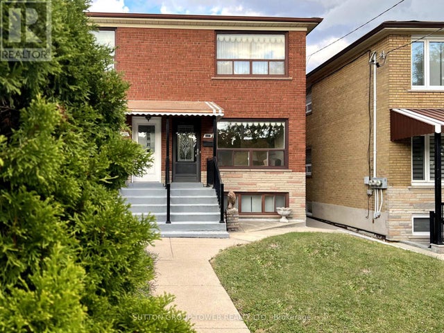 107 Caledonia Road, Toronto (corso Italia-Davenport)