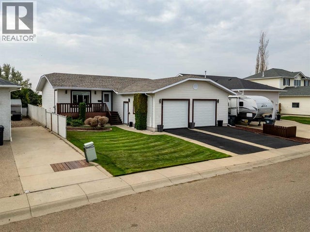 14 Redcliff Way Sw, Redcliff