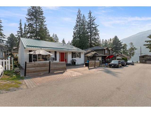 395 Alder Street|cultus Lake North, Cultus Lake