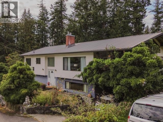 7889 Highway 101, Powell River
