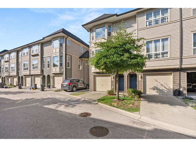 114 7938 209 Street, Langley