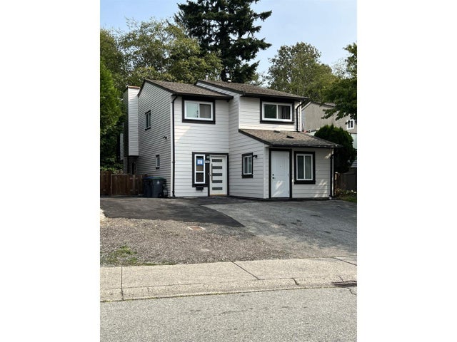7662 125 Street, Surrey