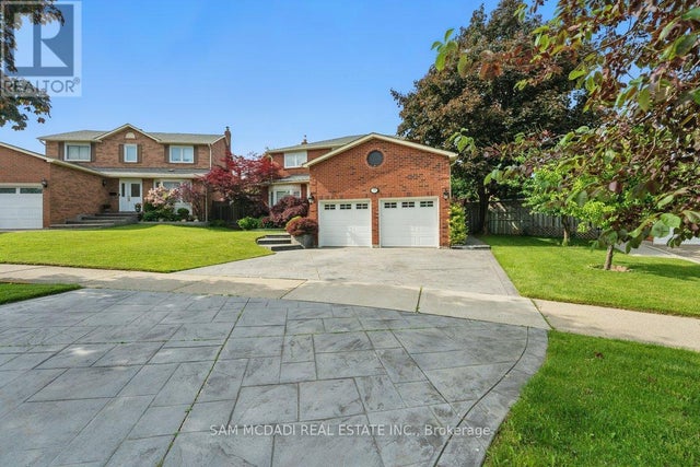 215 Anastasia Terrace, Mississauga (cooksville)