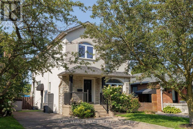 32 Manderley Drive, Toronto (birchcliffe-Cliffside)