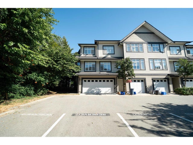 8 19932 70 Avenue, Langley