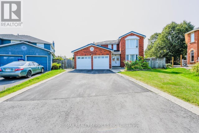 10 St Mark Place, Brampton (northwood Park)