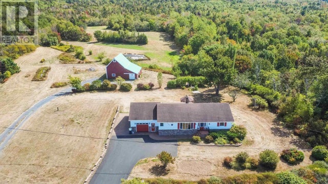 5234 Shore Road W, Parkers Cove