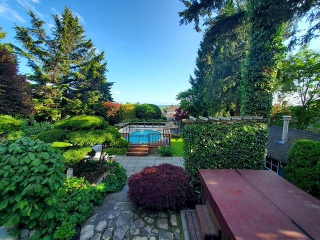 18227 55b Avenue, Surrey