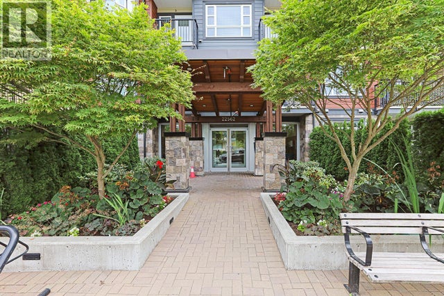 304 22562 121 Avenue, Maple Ridge