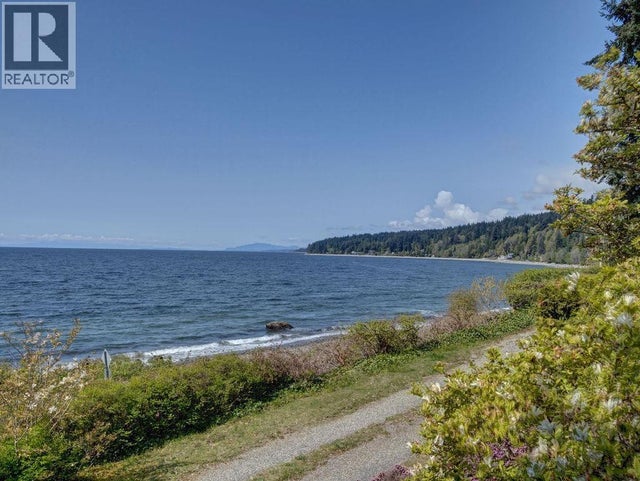 1708 Ocean Beach Esplanade, Gibsons