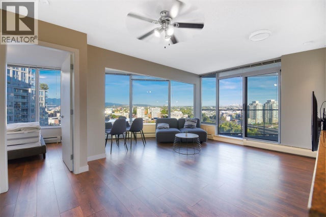 220x 58 Keefer Place, Vancouver