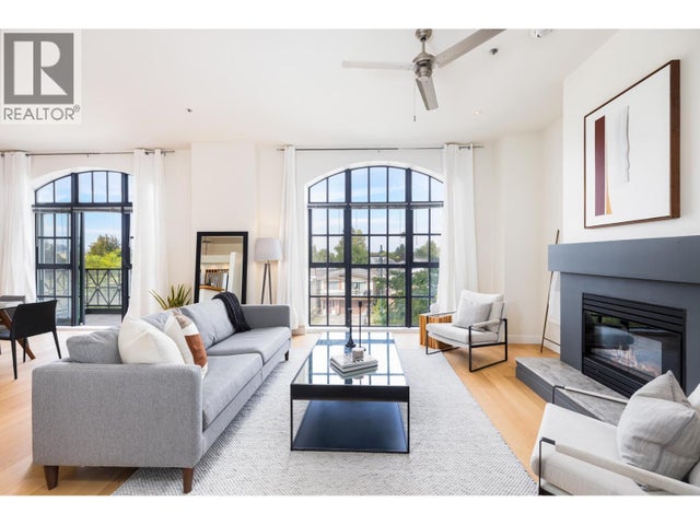 202 4590 Earles Street, Vancouver