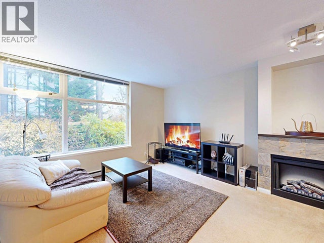 101 9298 University Crescent, Burnaby