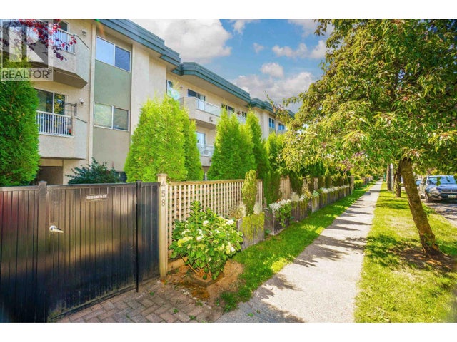 301 458 E 43rd Avenue, Vancouver