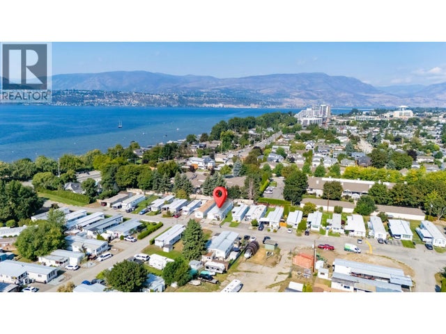 3745 Lakeshore Road Unit# 8, Kelowna