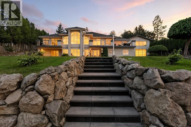 2015 High Country Boulevard, Kamloops