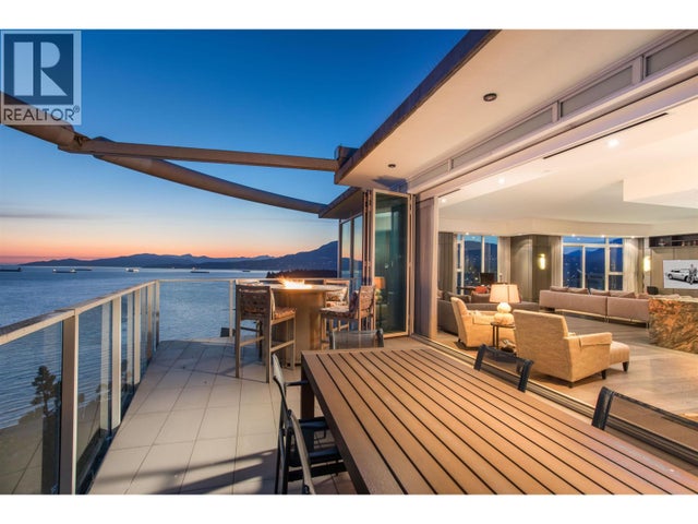 2101 1221 Bidwell Street, Vancouver