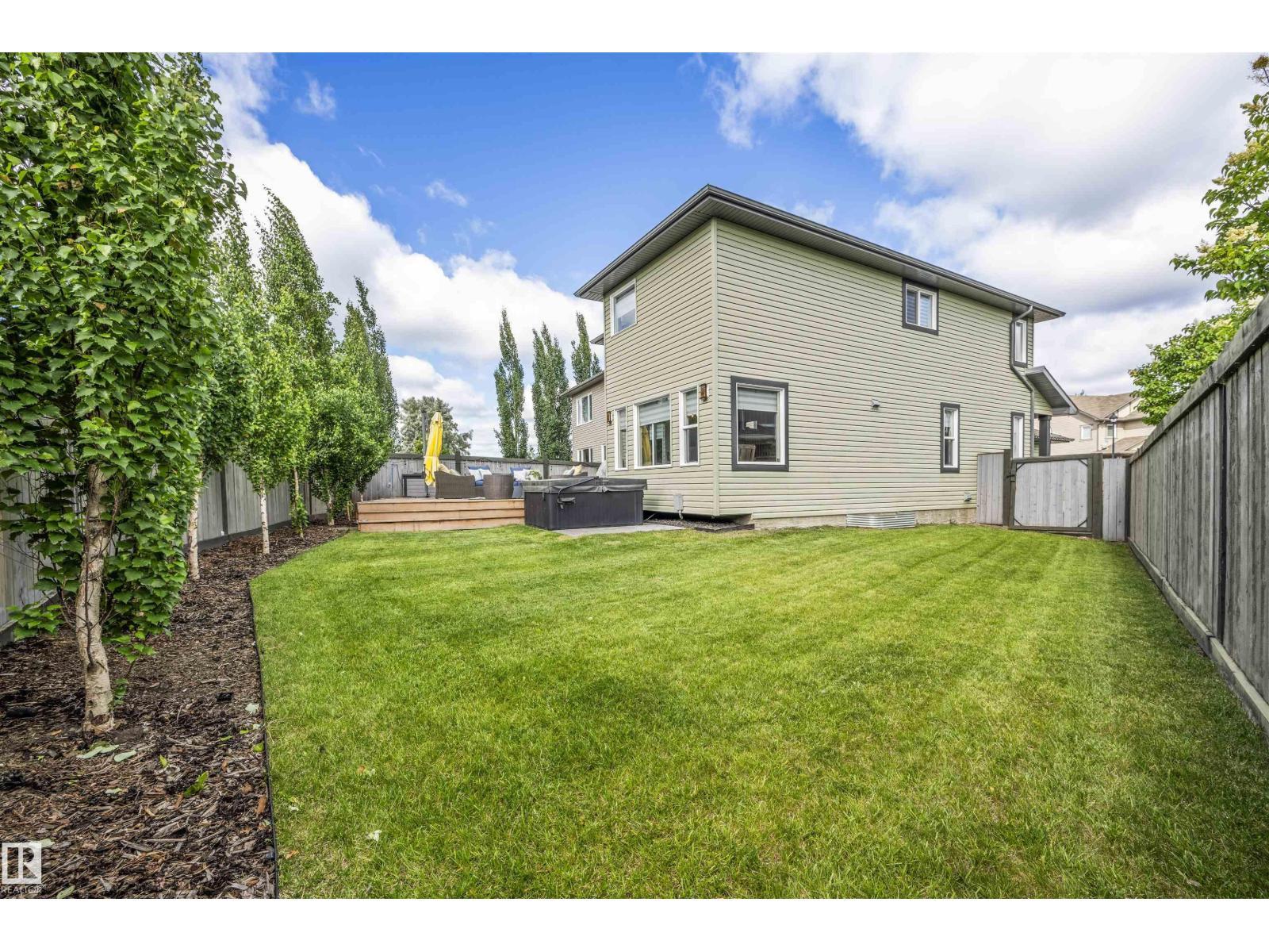 17437 5a Av Sw, Edmonton