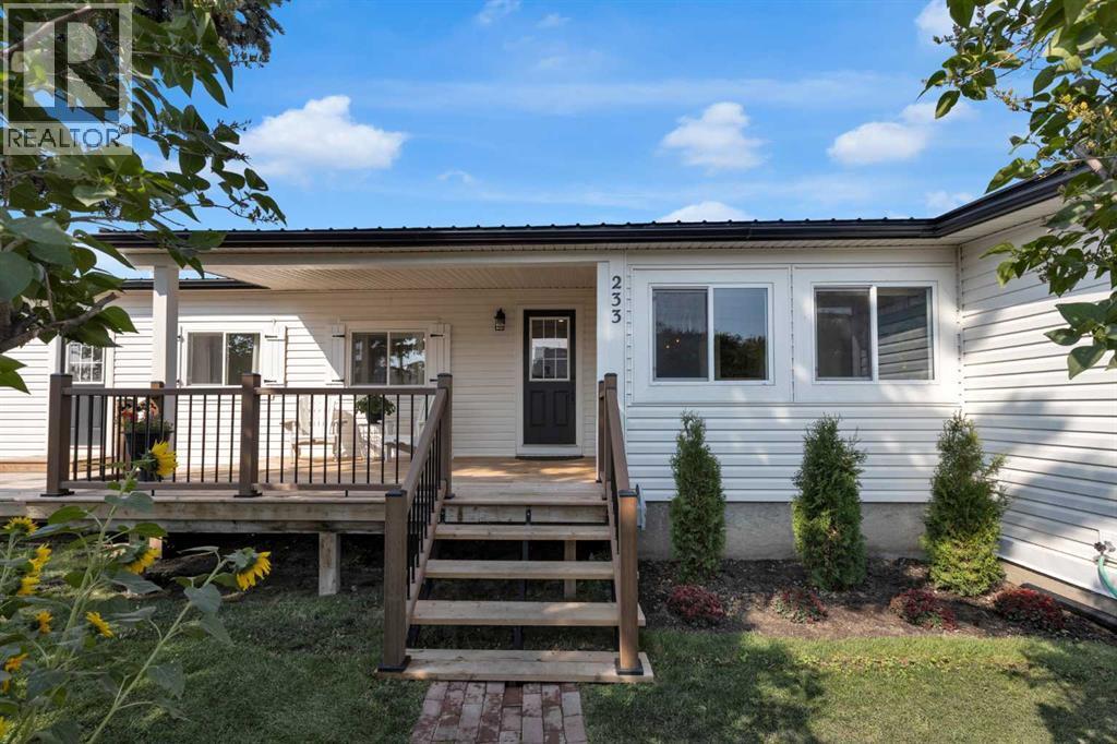 233 1 Street, Irricana