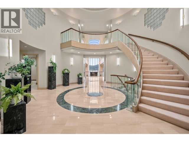 828 Beachview Drive, North Vancouver