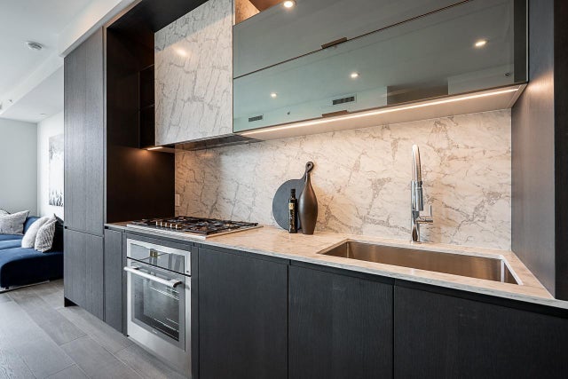 317 1342 Johnston Road, White Rock