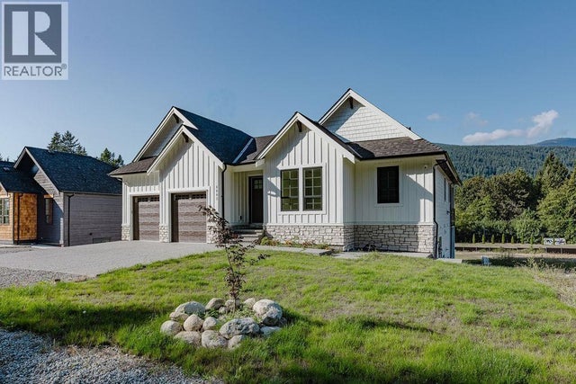 1203 Castle Road, Gibsons