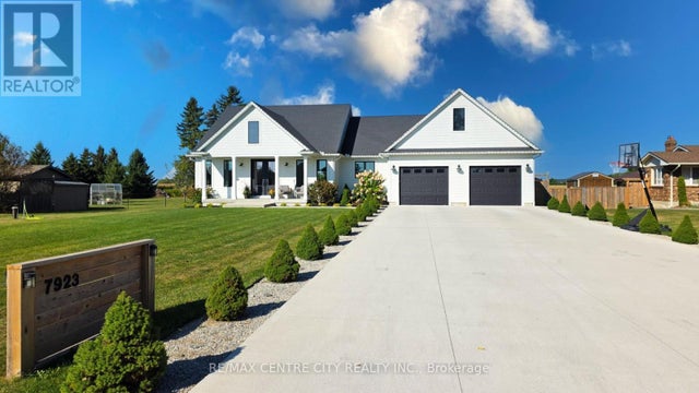 7923 Fairview Road, Central Elgin