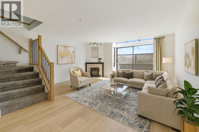 209 22356 Mcintosh Avenue, Maple Ridge