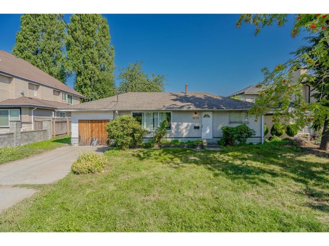12111 84 Avenue, Surrey