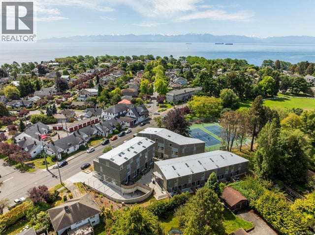 103 1720 Fairfield Rd, Victoria