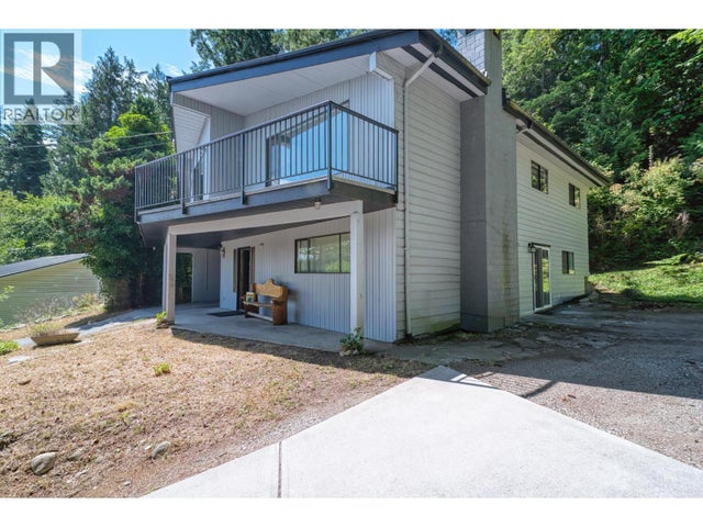 5713 Salmon Drive, Sechelt