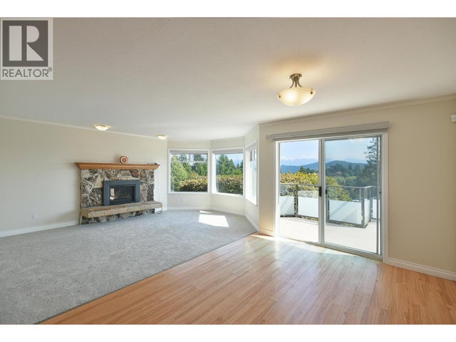 808 Bayview Heights Road, Gibsons