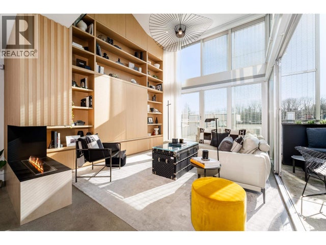 401 4387 W 10th Avenue, Vancouver