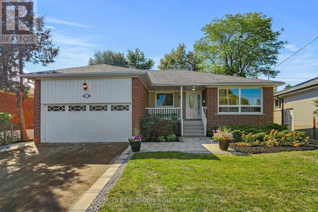 17 Oldborough Circle, Toronto (don Valley Village)