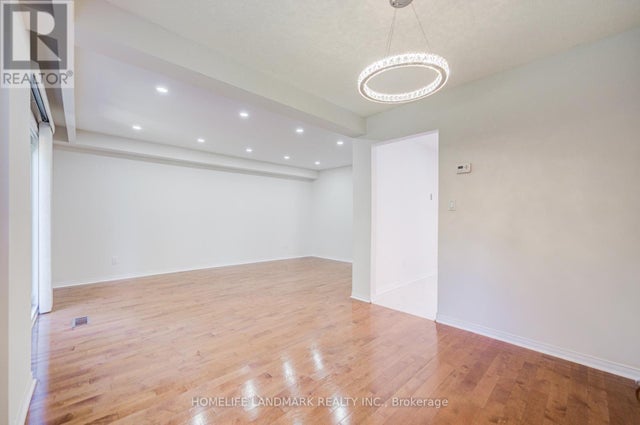 319 Hillside Drive, Mississauga (streetsville)