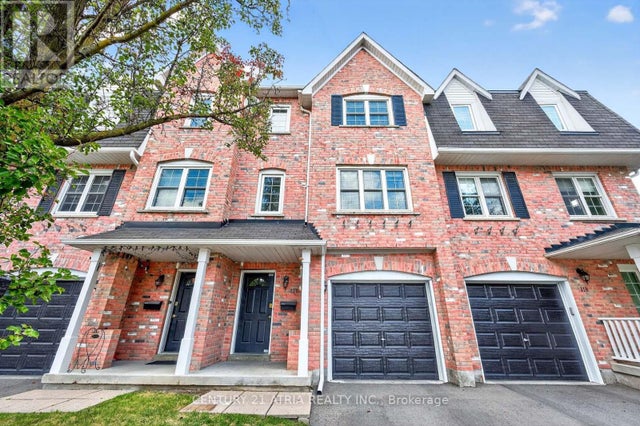 12b - 51 Northern Heights Drive, Richmond Hill (langstaff)