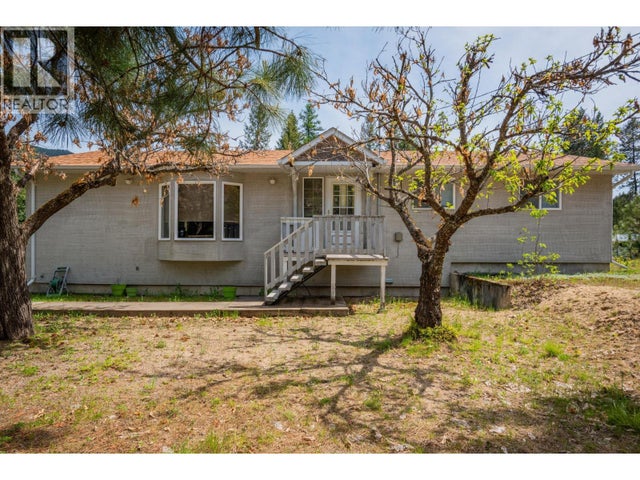 60 Chase Road, Christina Lake