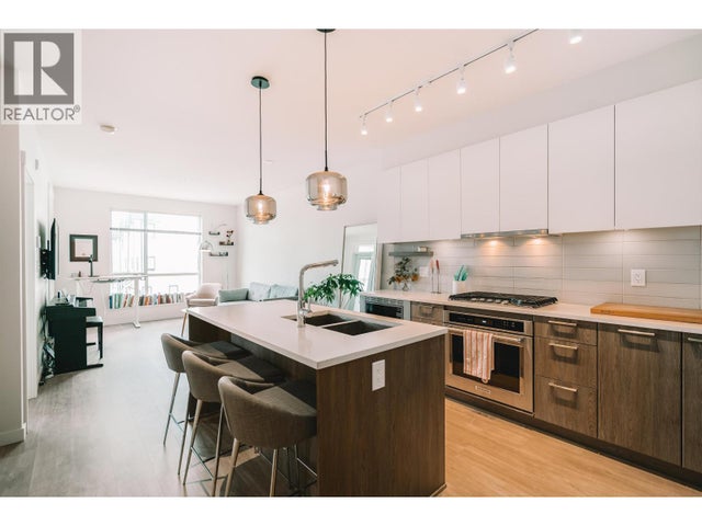 206 615 E 3rd Street, North Vancouver