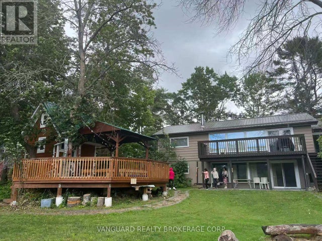 7696 South River Road, Ramara