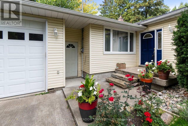 208 Martin Street, King (king City)