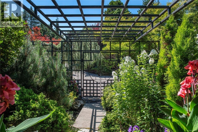 1093 Ash St, Campbell River