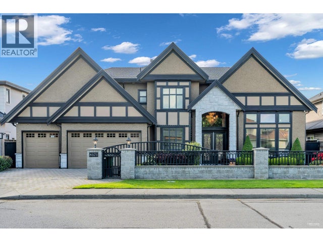 8371 Fairhurst Road, Richmond