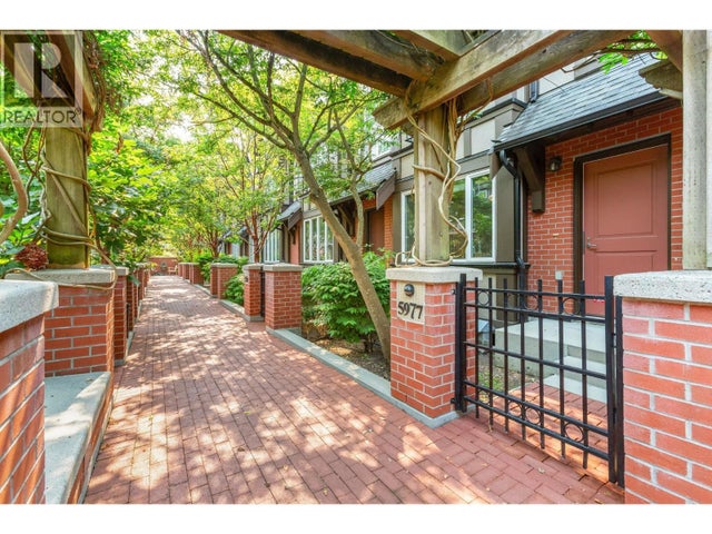 5977 Oak Street, Vancouver