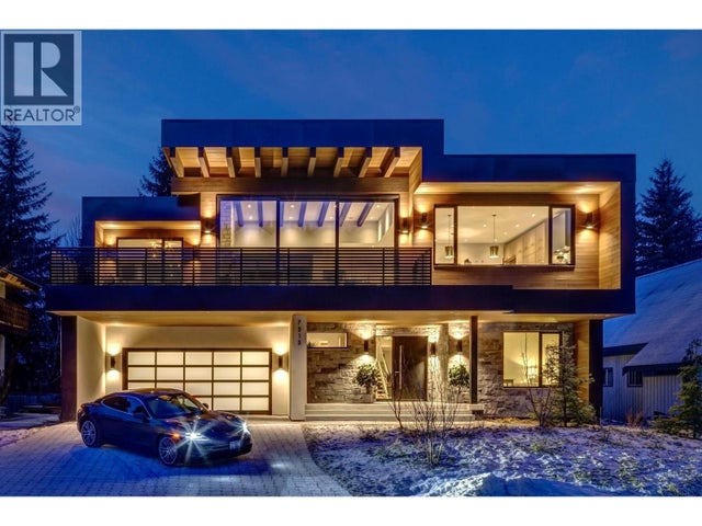 7313 Toni Sailer Lane, Whistler