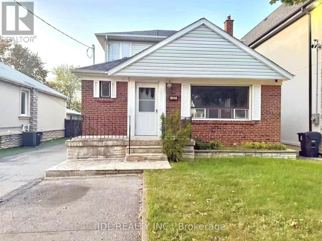 132 Edgecroft Road, Toronto (stonegate-Queensway)