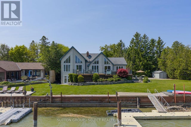 7474 Riverside Drive, Lambton Shores (port Franks)