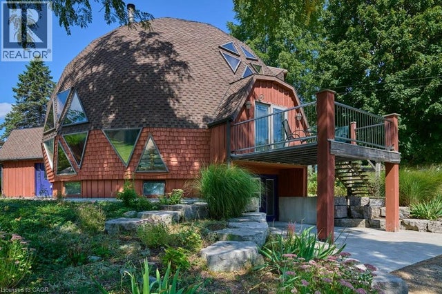 98 Meadowbrook Court, New Dundee