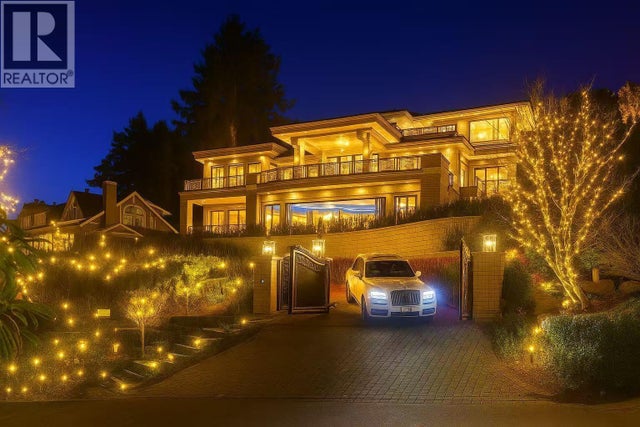 835 Farmleigh Road, West Vancouver