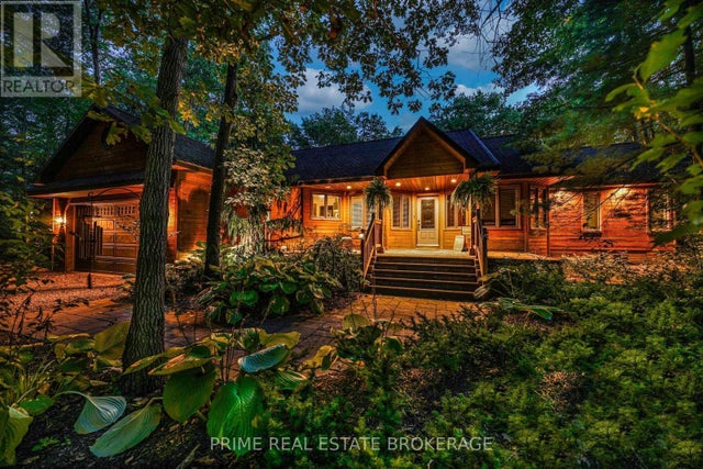 10219 Pinetree Drive, Lambton Shores (grand Bend)